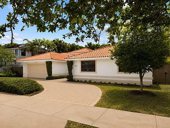 4th image of 3431 SW 143rd Pl