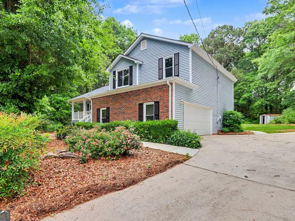 305 Daileys Plantation Dr, McDonough, GA 30253