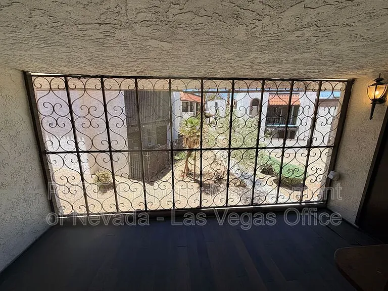 1405 Vegas Valley Dr #252-bldg 25 — Photo 20