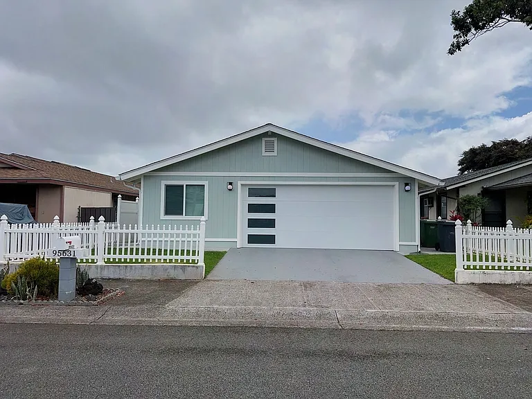 95-631 Lawena St — Photo 25