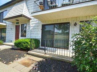 3 High Gate Trl, Fairport, NY 14450
