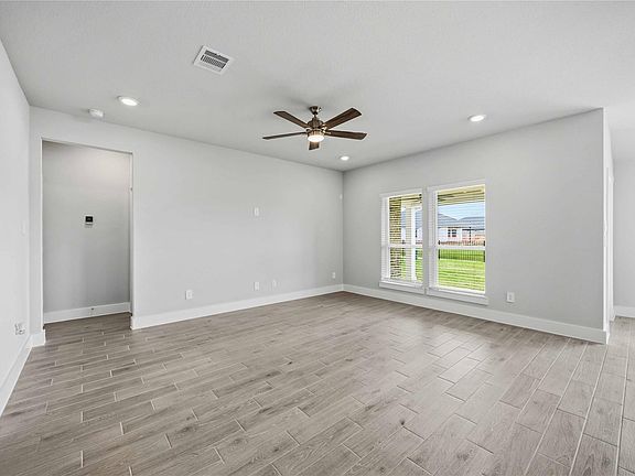 5th image of 225 Orchard Laurel Drive