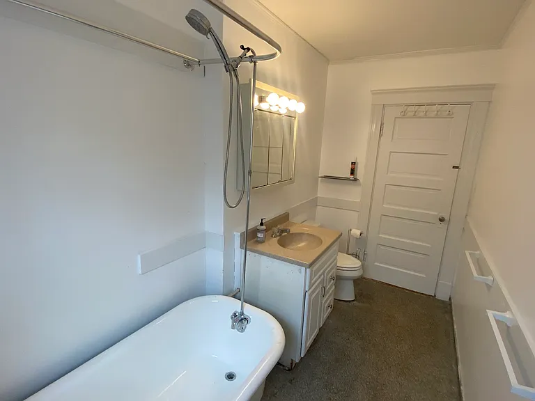 25 Fairfield St #6 — Photo 24