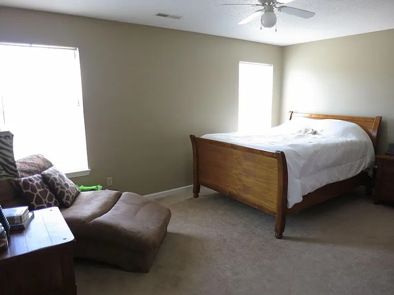 3604 Churchill Dr — Photo 9