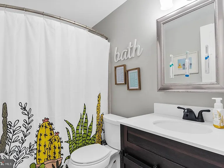 1003 Mulberry Ct — Photo 13