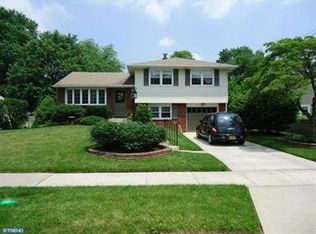 218 S Brookfield Rd, Cherry Hill, NJ 08034