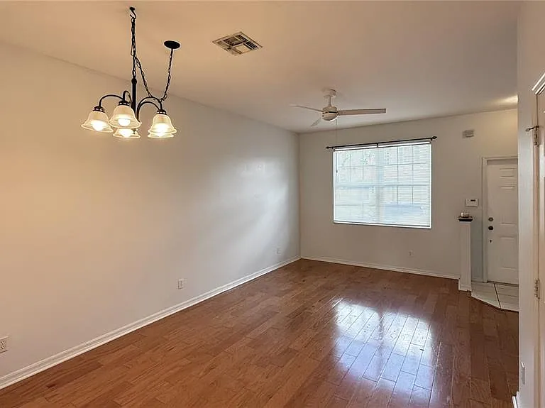 3620 Pine Oak Cir #105 — Photo 2