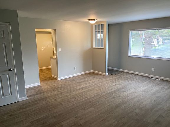 4th image of 2337 Hanna Dr