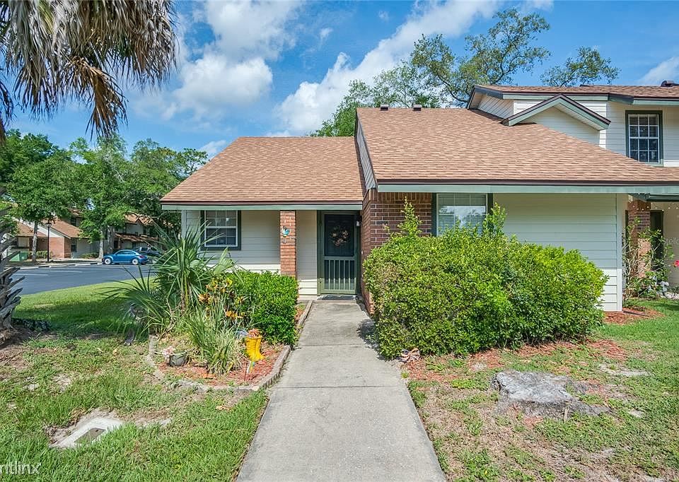 1st image of 4153 Crossroads Pl