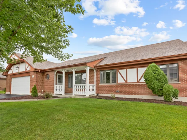 11556 Autobahn Dr E, Palos Park, IL 60464