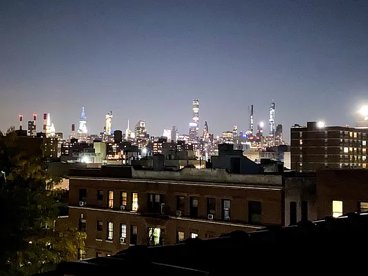 Rented by Voro New York | media 28