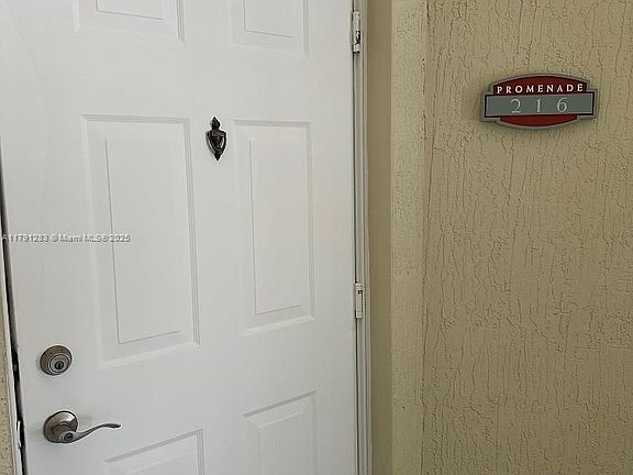 5th image of 11102 NW 83rd St APT 216