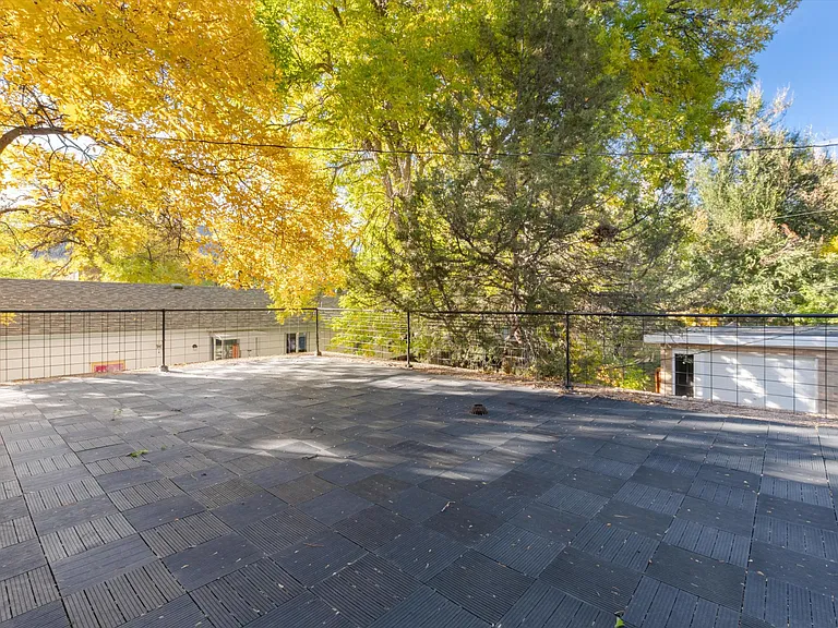 1323 Balsam Ave #2 — Photo 16