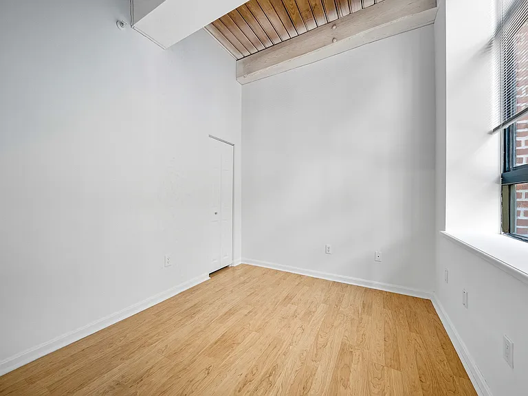 10 Linwood St #106 — Photo 14