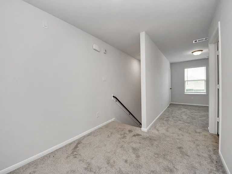 7027 Cedar Breeze Ct — Photo 14