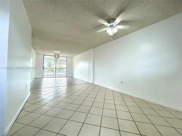 14170 SW 84th St APT 208F, Miami, FL 33183
