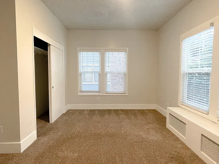 709 N I St #11 — Photo 23