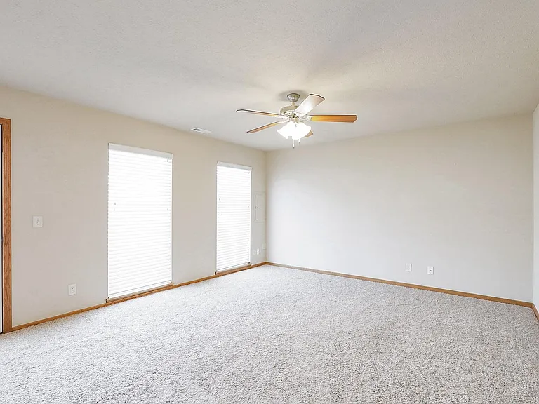 6148 Oakley St — Photo 5