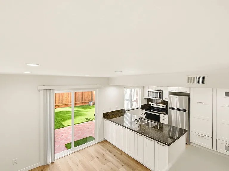 839 Del Mar Downs Rd #D — Photo 17