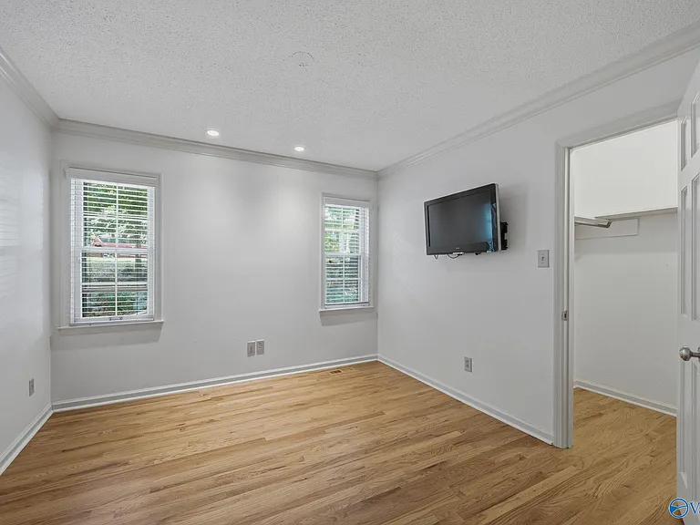 815 Baylor Dr SE — Photo 28