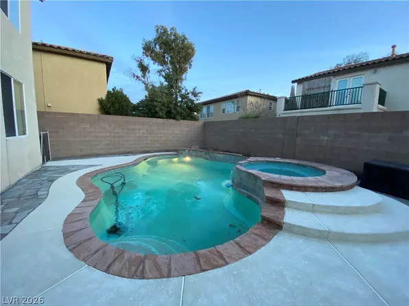 9337 Outer Banks Ave, Las Vegas, NV 89149