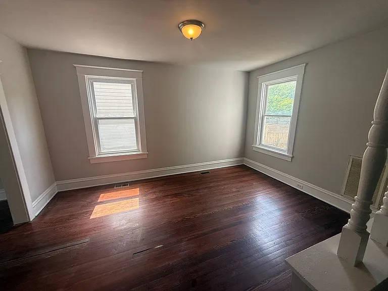 3208 5th Ave — Photo 6