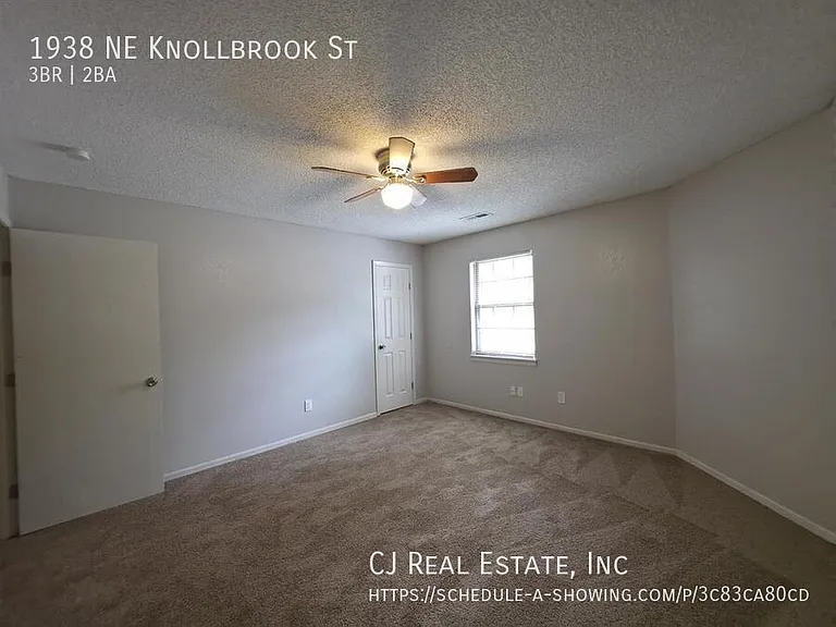 1938 NE Knollbrook St — Photo 8