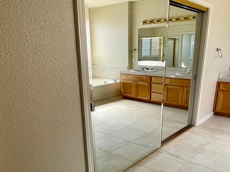 Large walking closet in the bathroom