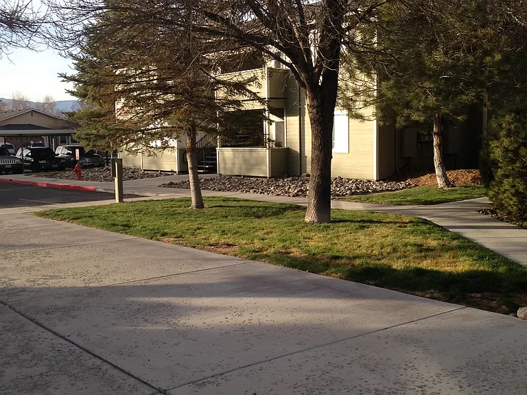 Rockwood Apartments — Photo 5