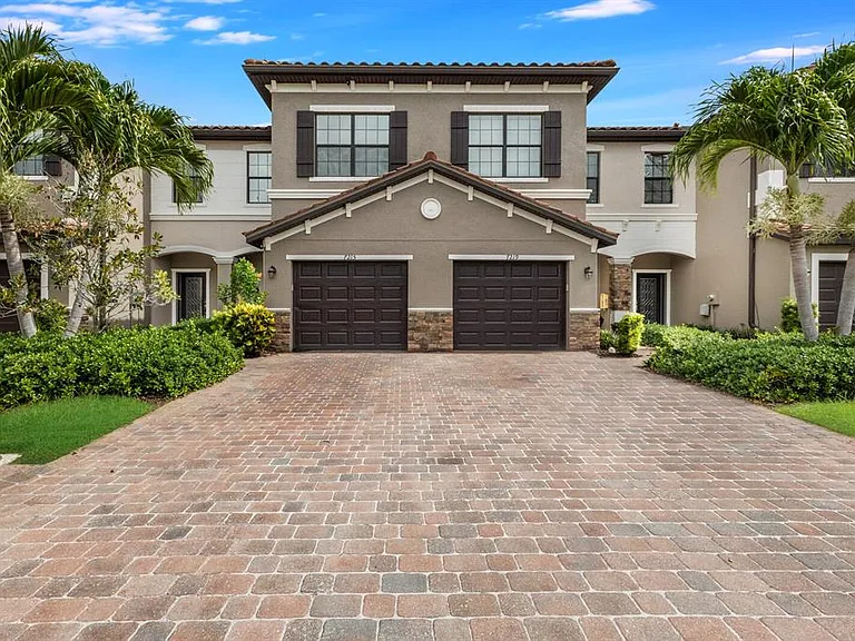 7215 Ketch Pl — Photo 2