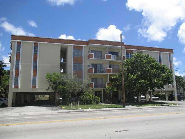 1st image of 365 NE 125th St APT 313