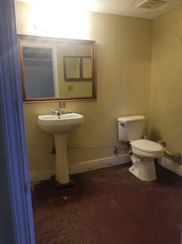 2 bed, 1100 sqft, $1,250 — Photo 4