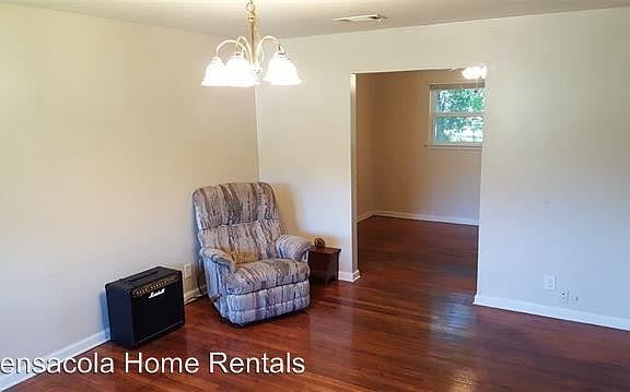 4th image of 1015 Edison Dr