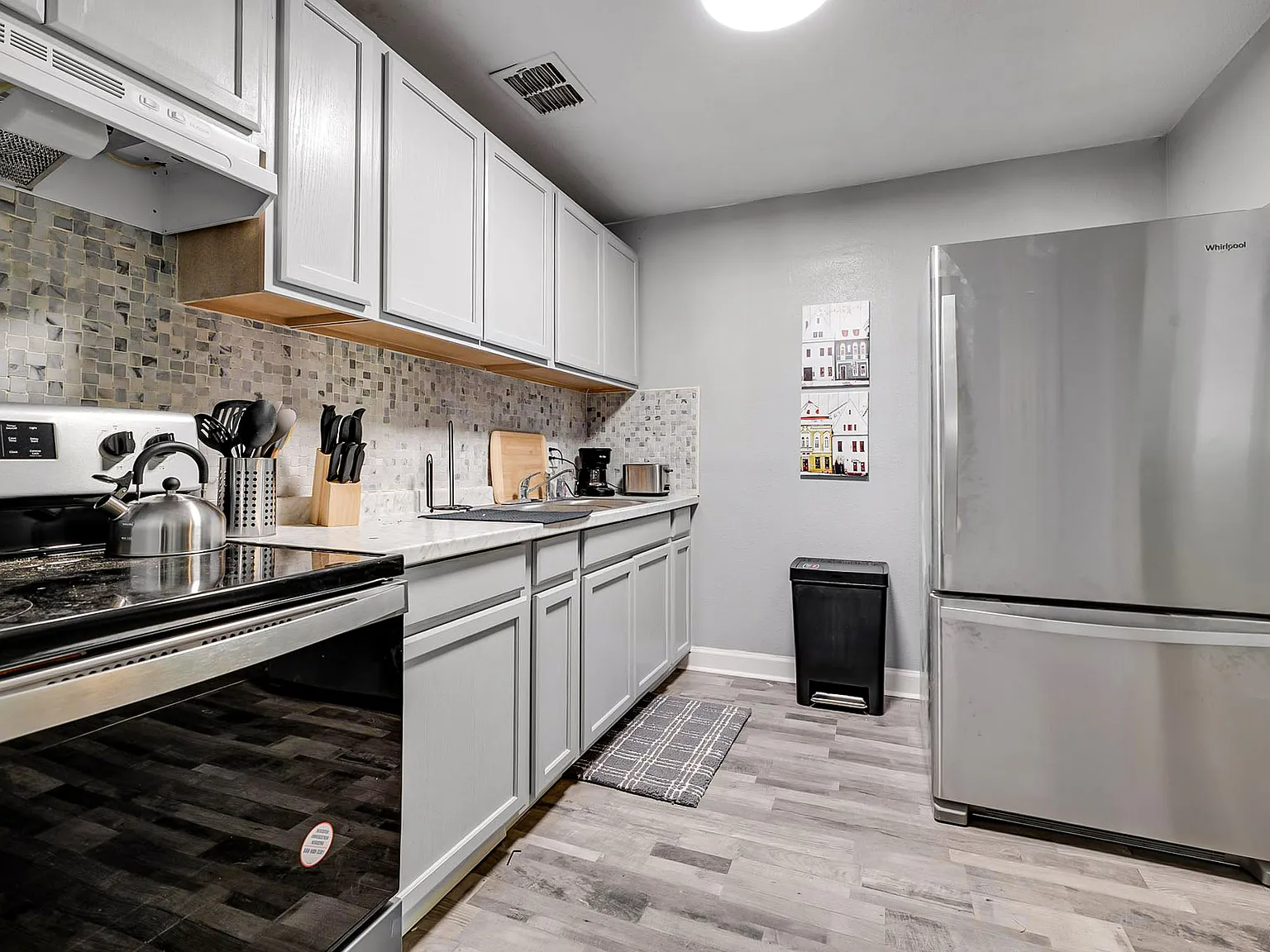 4 bed, 2.0 bath, 2289 sqft, $663 — Photo 3