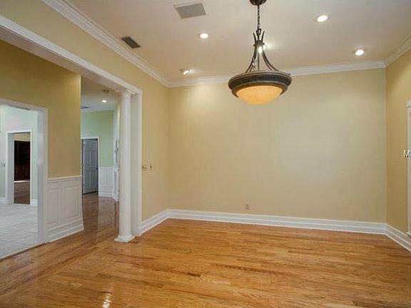 3rd image of 4009 W Barcelona St