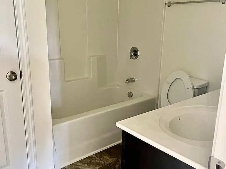 948 Brentwood Park Ln — Photo 21