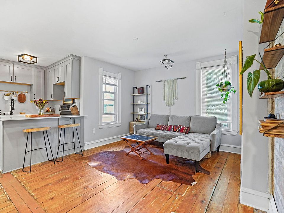1st image of 2308 Johnson St NE