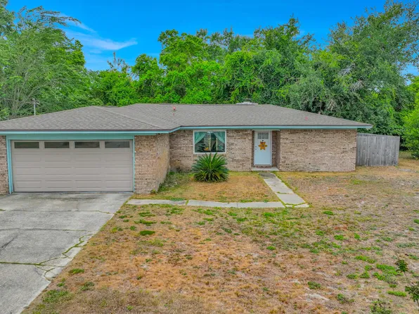 2417 Charco Dr, Panama City, FL 32405