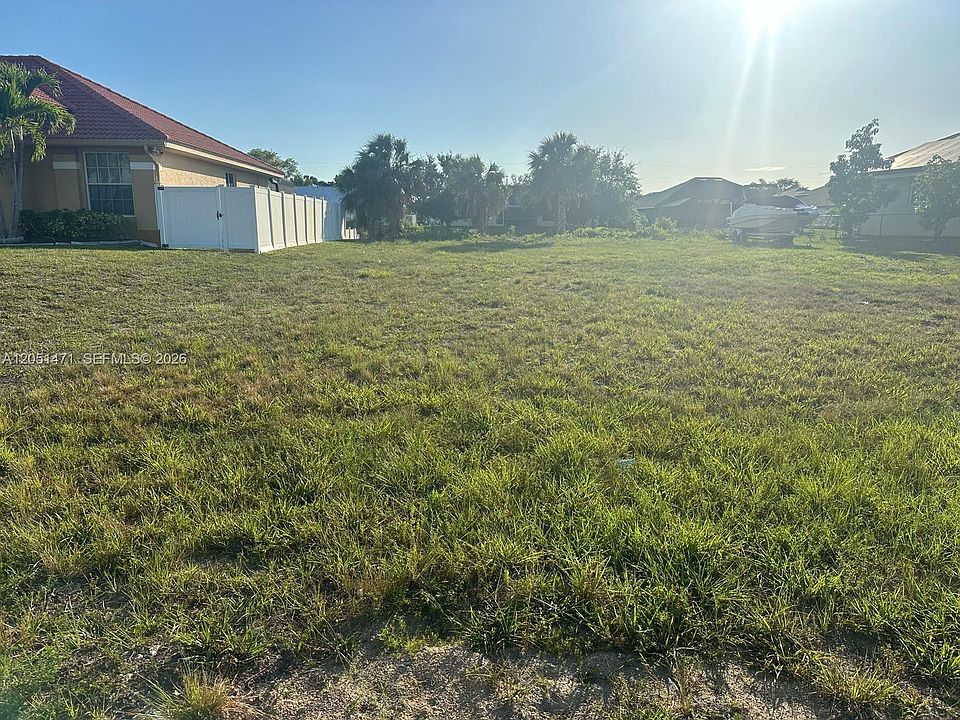 2nd image of 930 SW 8th Pl