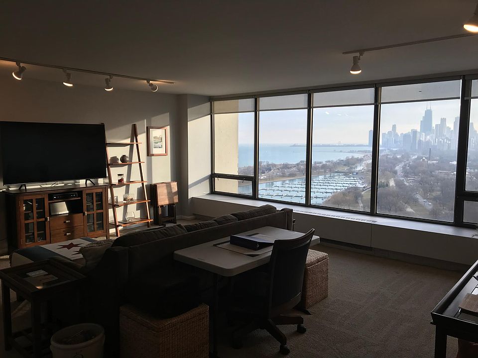 1st image of 2800 N Lake Shore Dr APT 2514