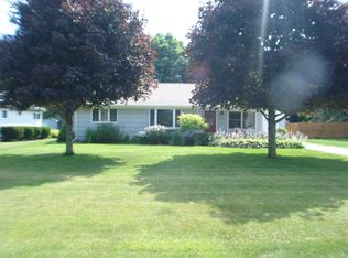 718 S State St, Mishicot, WI 54228