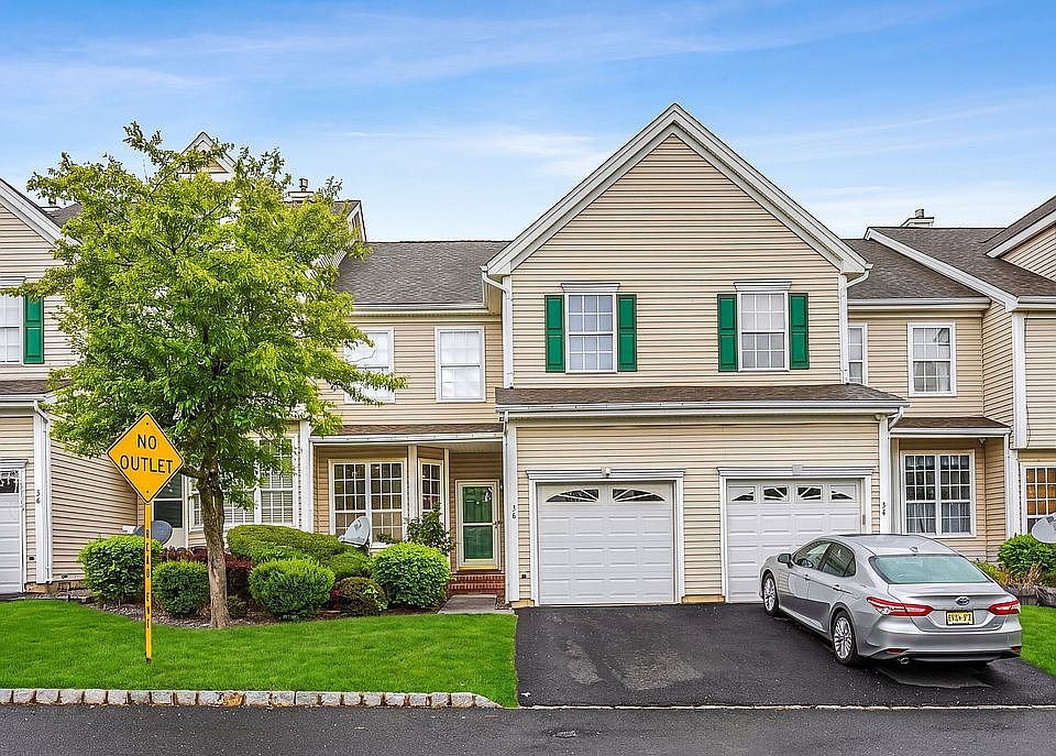 1st image of 36 Straton Ct