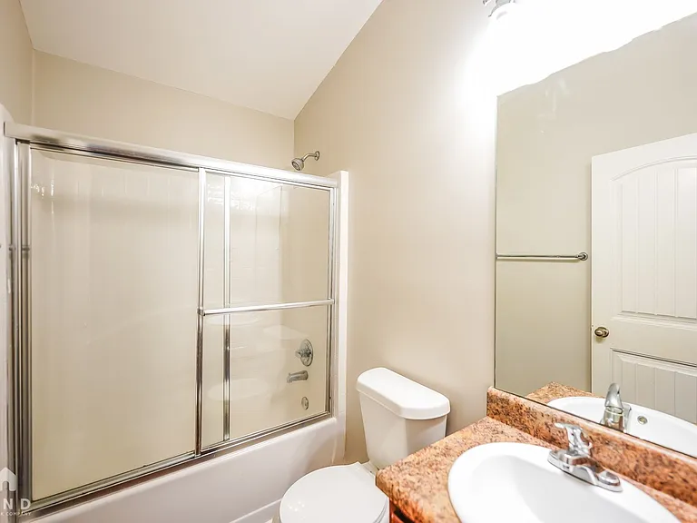 70 Briar Ridge Ln — Photo 16