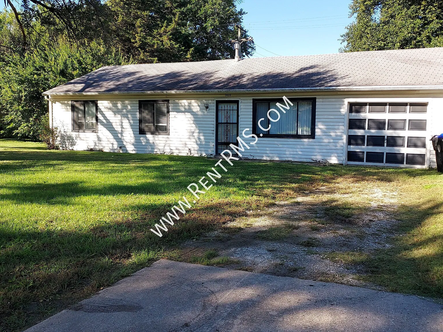 3423 Sw Westview Ave- 3 Bed/1 Bath — Photo 1