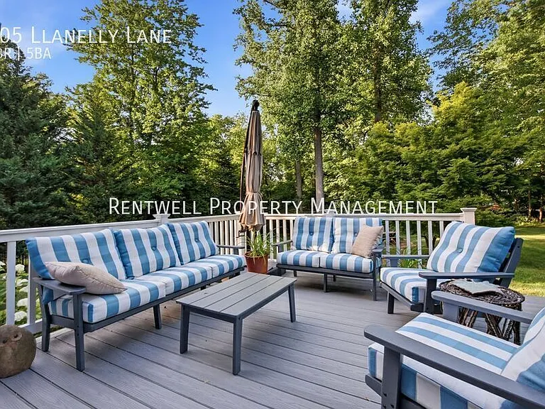 805 Llanelly Ln — Photo 33