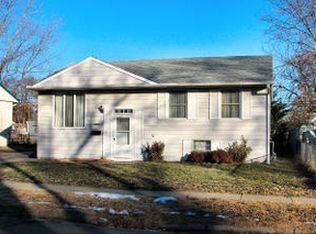 1326 Holiday Dr, Carter Lake, IA 51510