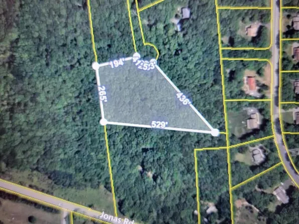 3 Golden Rd #3, Effort, PA 18330