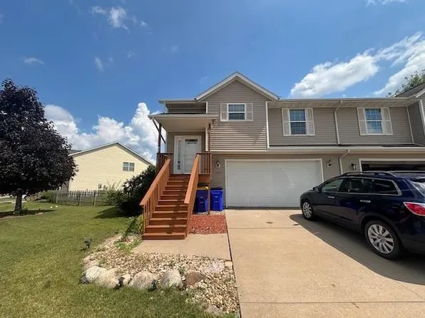 1522 Deerfield Dr, North Liberty, IA 52317