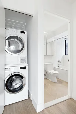 Rented by Greystar | media 5