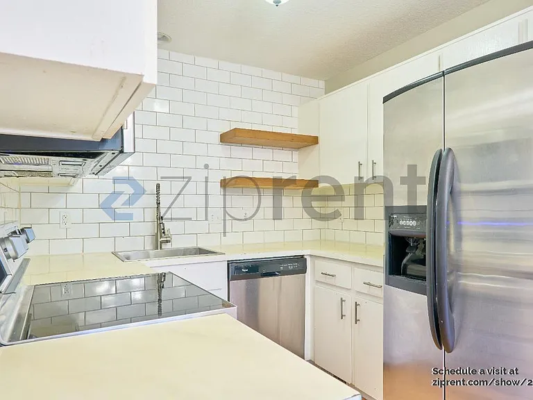 43 SW 206th Ave — Photo 6